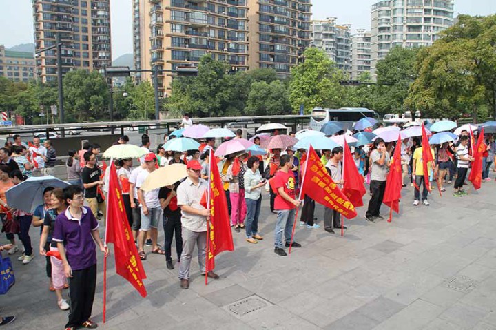 装饰集团志愿者参加“乐活南星、健康品质”健走活动
