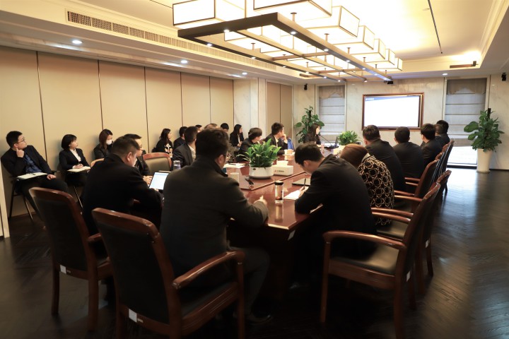 中天精诚装饰召开新年工作会议精神学习会暨安全生产责任书签订