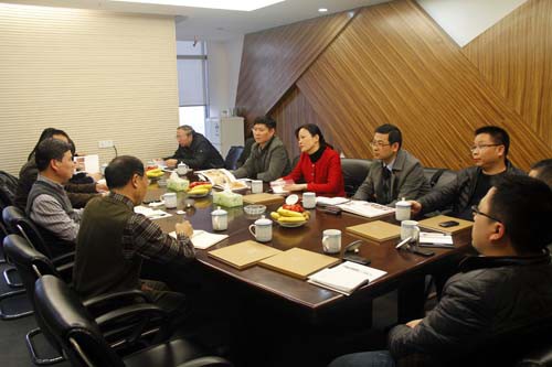 上城区委常委、副区长黄爱芳等一行走访装饰集团