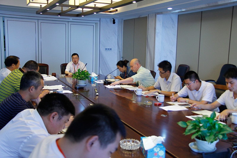 装饰集团贯彻学习《加强和改进作风建设的七项规定》精神