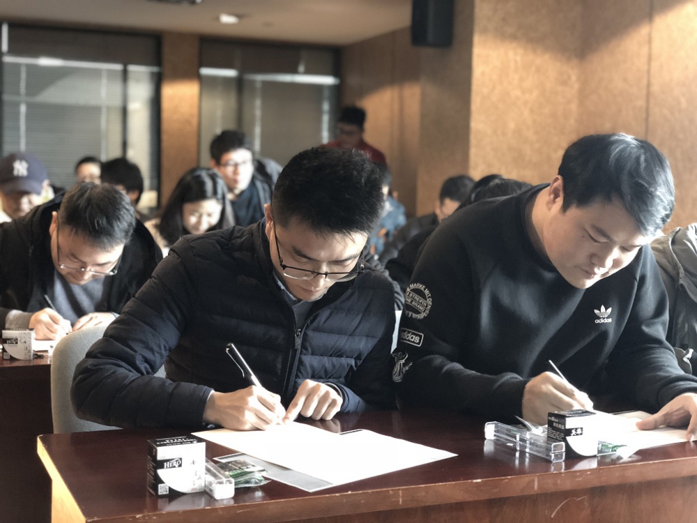 攥指成拳 共促转型——中天装饰集团举办迎司庆活动