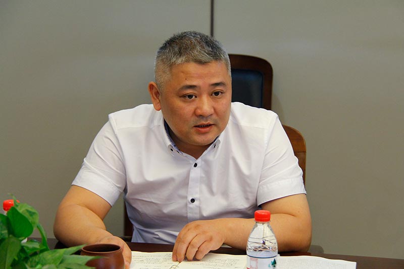 装饰集团党支部开展“七一”党员活动