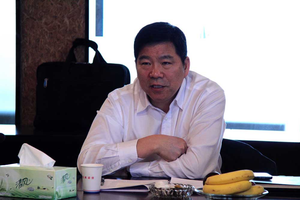 控股集团董事长楼永良到装饰集团检查指导工作