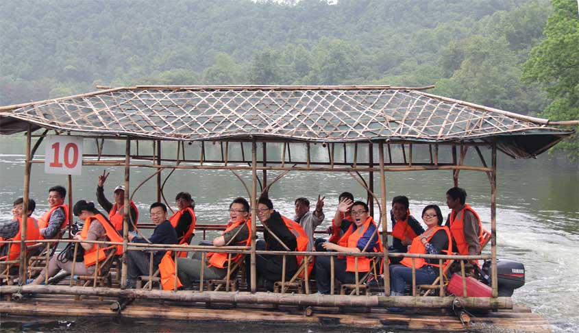 装饰集团组织员工“富春桃源休闲一日游活动”